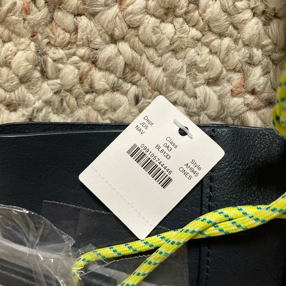 J. Crew the Carryall Tote with pouch in Navy Blue - Picture 4 of 4